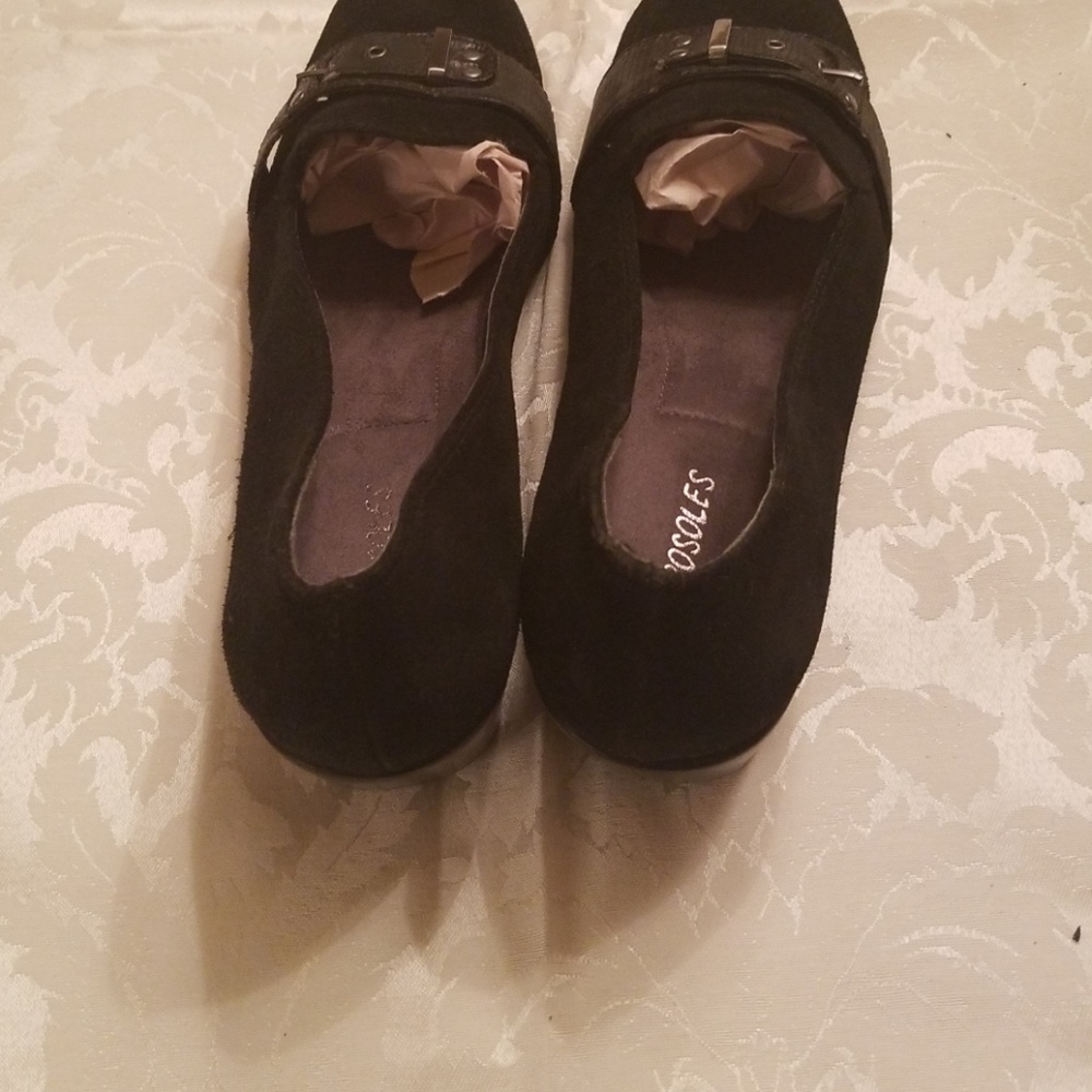 Aerosoles Black shoes